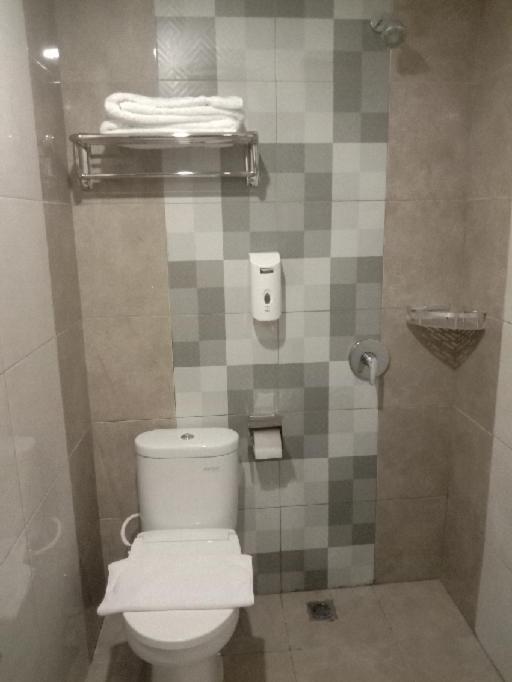 Front One Boutique Tugu Muda Semarang Otel Dış mekan fotoğraf